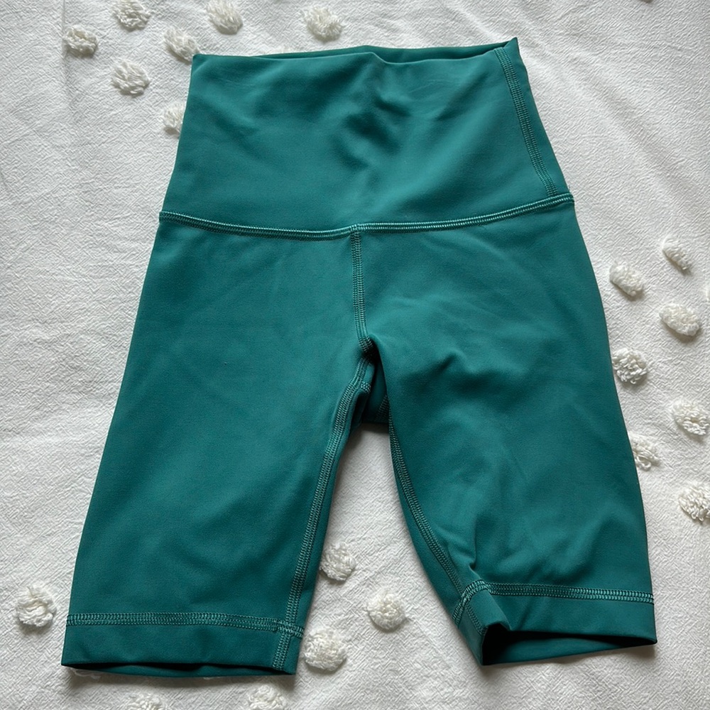 Lululemon wonder train biker shorts